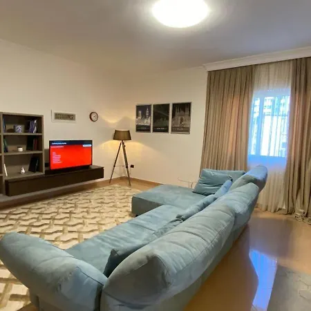 Chaplin * ティラナ