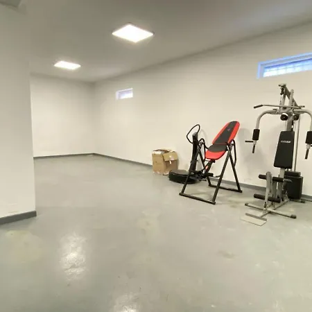 Chaplin Appartement Tirana