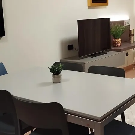 דירה Chaplin טיראנה