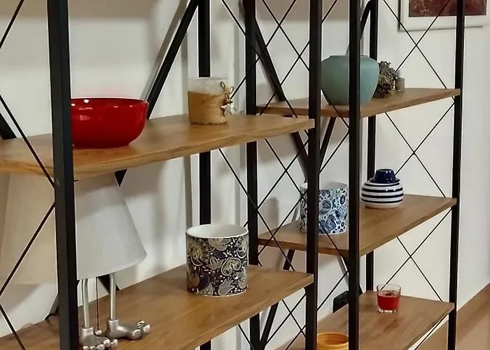 Chaplin アパート ティラナ