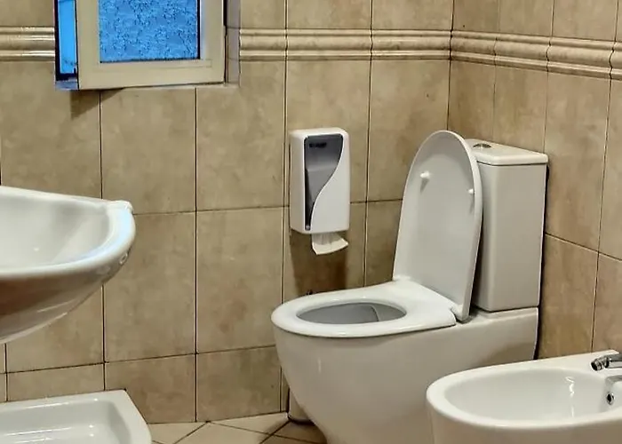 Chaplin * ティラナ