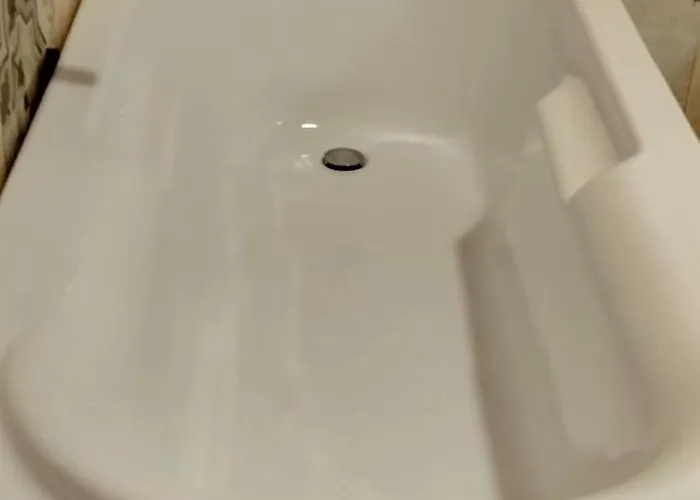 Chaplin ティラナ